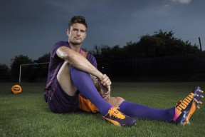 江苏体彩网官网：邮报独家，布伦特福德锁定布鲁日18岁中锋富罗，夏季转会窗口或现重磅交易