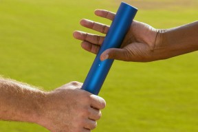 江苏体彩网官网：乌克兰小镇的希望之星，12岁舍普琴科的足球梦想照亮社区