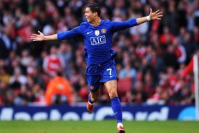 江苏体彩网官网：德甲赛事前瞻，斯图加特主场对决霍芬海姆，状态与阵容深度剖析